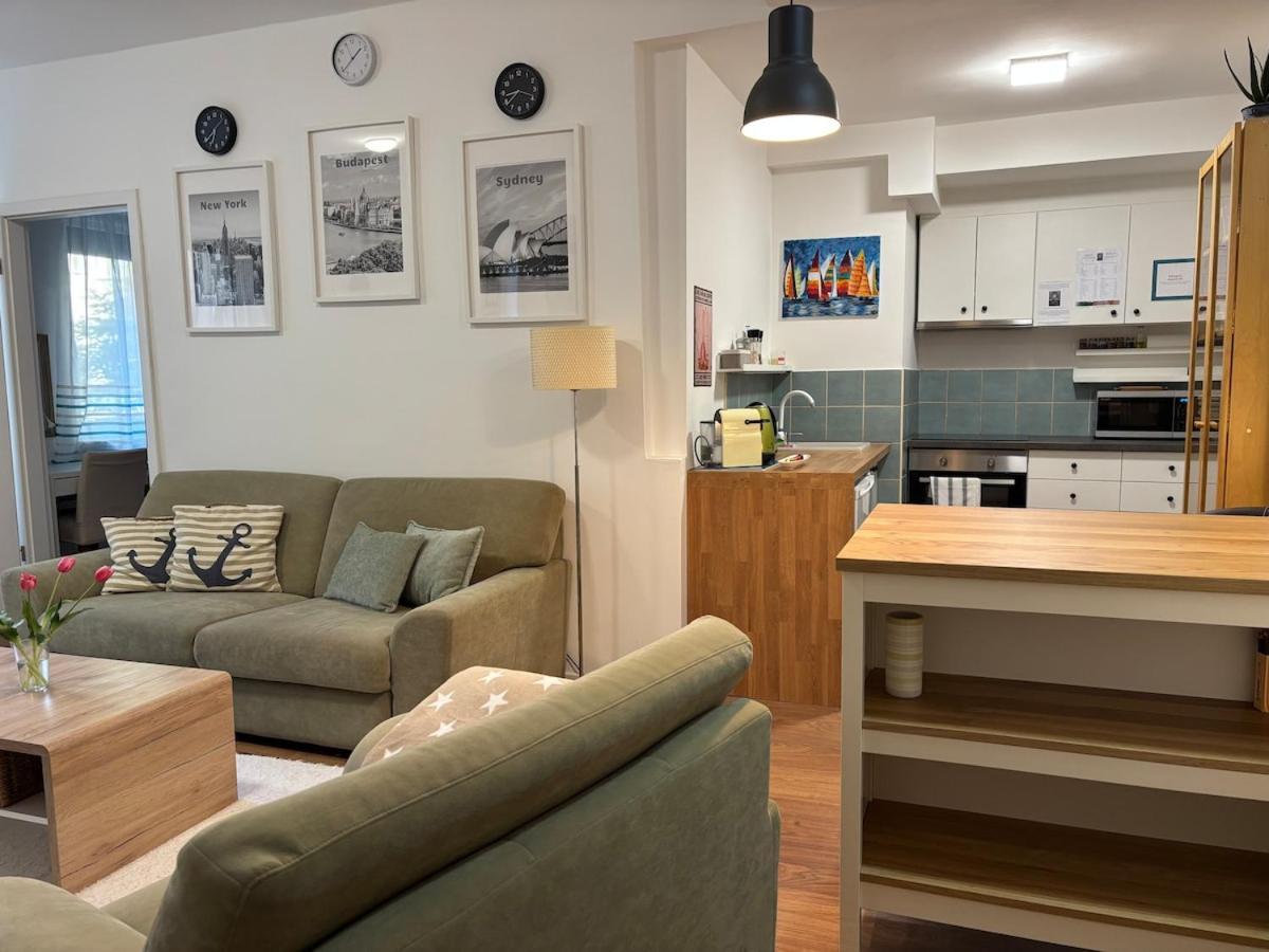 Apartment Varsanyi Home- Extra Location In The Heart Of Buda